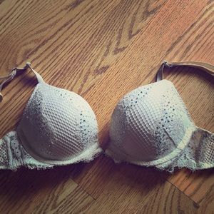Victoria’s Secret Bombshell/Plunge Bra